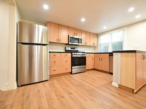 3rd image of 1511-1515 Milvia St #15155