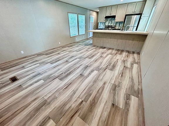 2nd image of 6543 E Hanna Ave #1a7