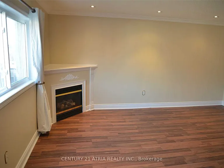 82 Red River Cres — Photo 6