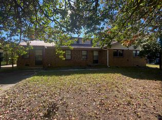 65 Mathews St, Fort Valley, GA 31030