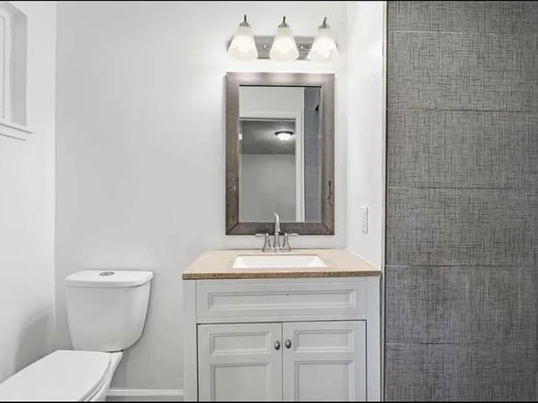 209 Tokay Ave — Photo 16