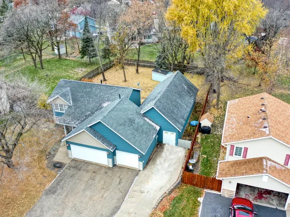 13416 Swallow St NW, Andover, MN 55304