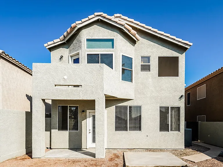 2151 E Briarwood Ter — Photo 17