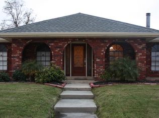 12910 N Lake Carmel Dr, New Orleans, LA 70128