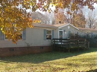 1461 Deerrun Dr, Randleman, NC 27317