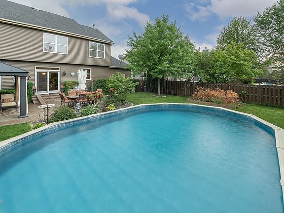 Everybody in the Pool! The 16 x 24 pool is heated and had a new liner installed in 2020! The observa