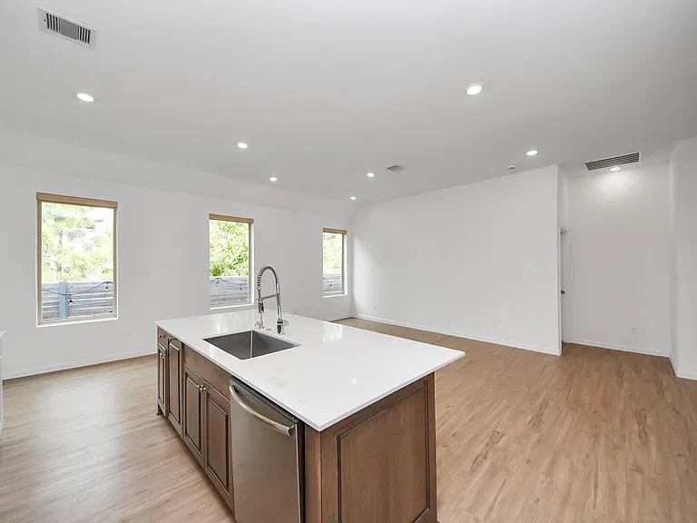15623 Red Panda Rd — Photo 12