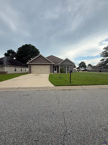 100 Weston Cv Photo 1