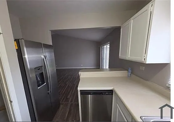 2666 Prairieview Ln N — Photo 7