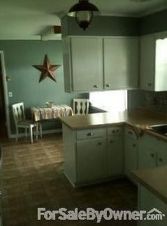 Kitchen with eat in area