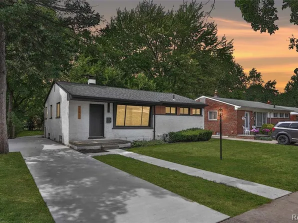 (undisclosed Address), Oak Park, MI 48237