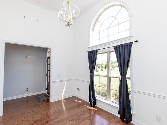 5th image of 124 Baylee Ct