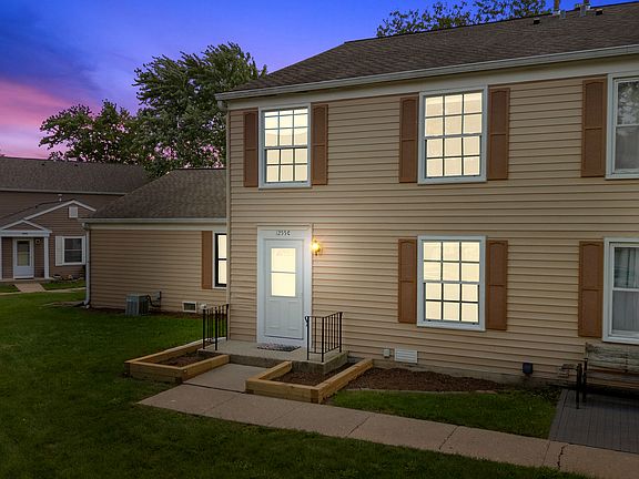2nd image of 1255 Pearl Ave Unit C