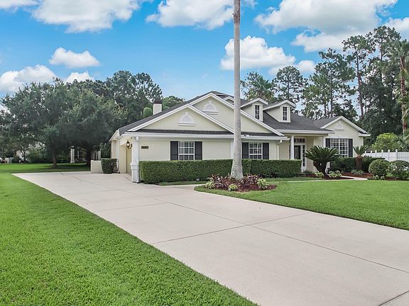 3rd image of 1704 Crystal Ct
