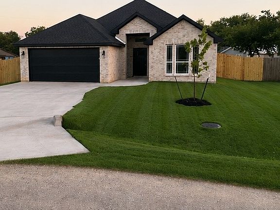 2nd image of 103 Virginia Dr