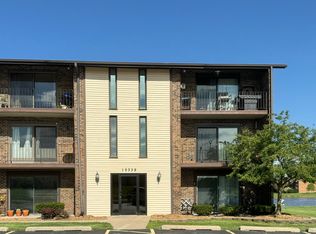 15339 West Ave APT 3A, Orland Park, IL 60462