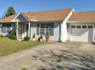 209 Bright Morning Ln, Fountain Inn, SC 29644