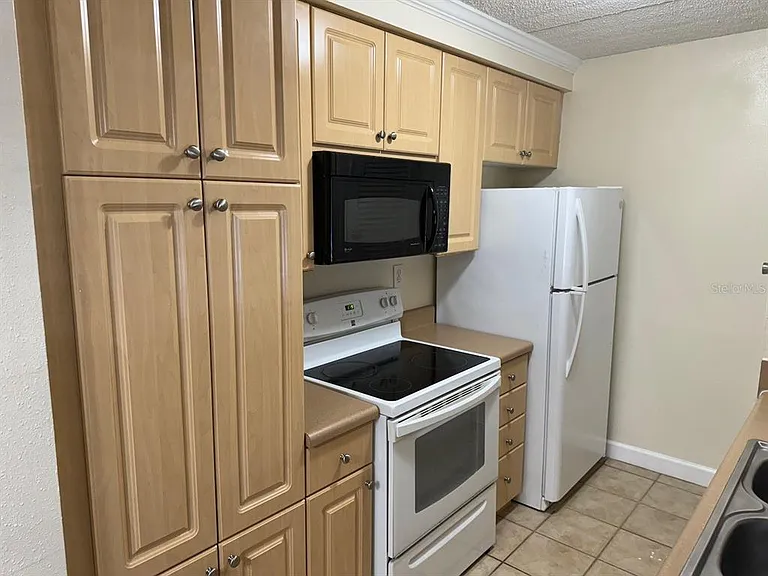 5304 W Kennedy Blvd #205 — Photo 4