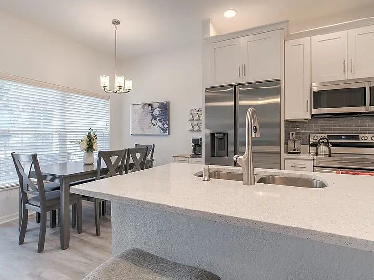 2479 Caravelle Cir — Photo 7