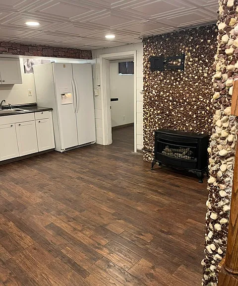 121 E Scribner Ave — Photo 8