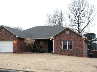 3985 Shiloh Manor Dr, Russellville, AR 72802