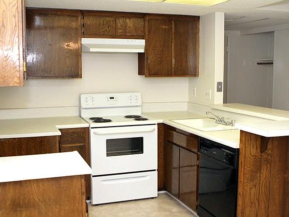 4th image of 11126 Acama St #2