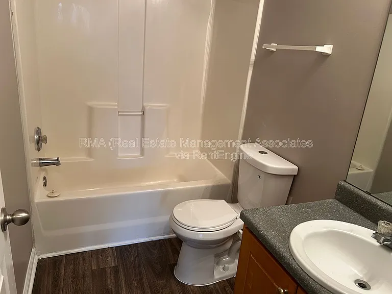 1840 Carrington Dr — Photo 9