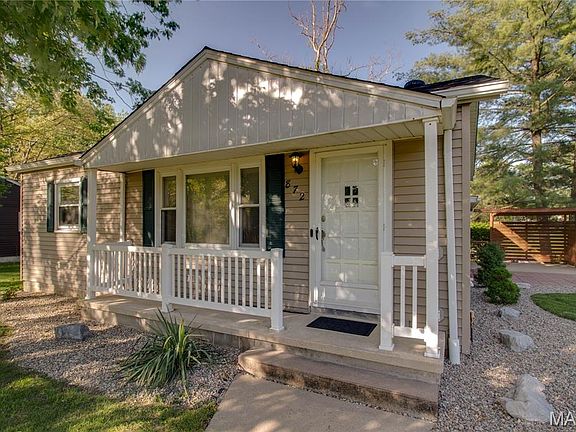 4th image of 872 Oakwood Ln