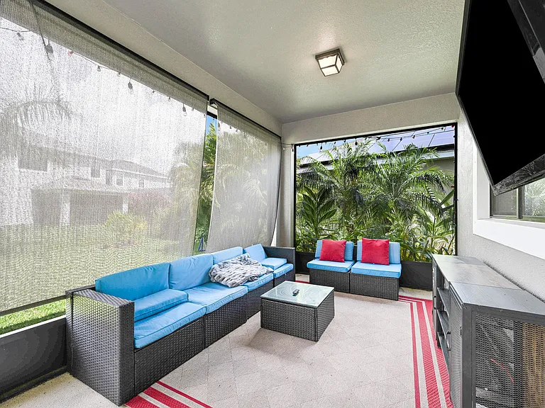 8212 Paragrass Ave — Photo 12