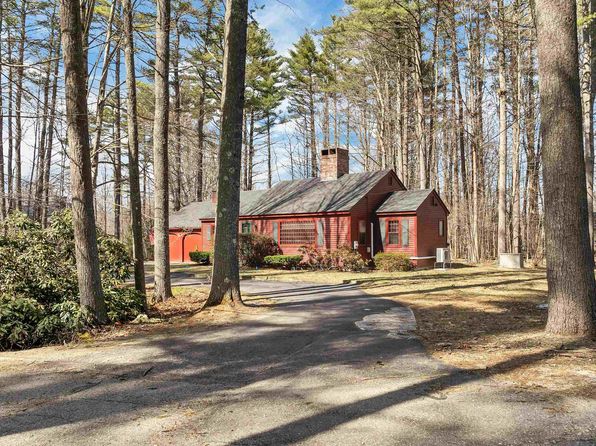 4 Dove Street, Wolfeboro, NH 03894
