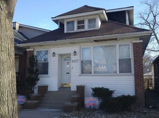 8127 S Bennett Ave, Chicago, IL 60617