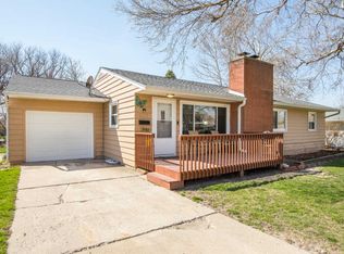 1517 Curtiss Ave, Ames, IA 50010