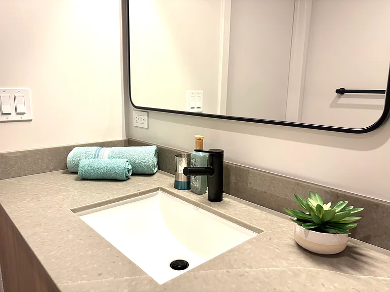 121 NE 5th St #1700 — Photo 17