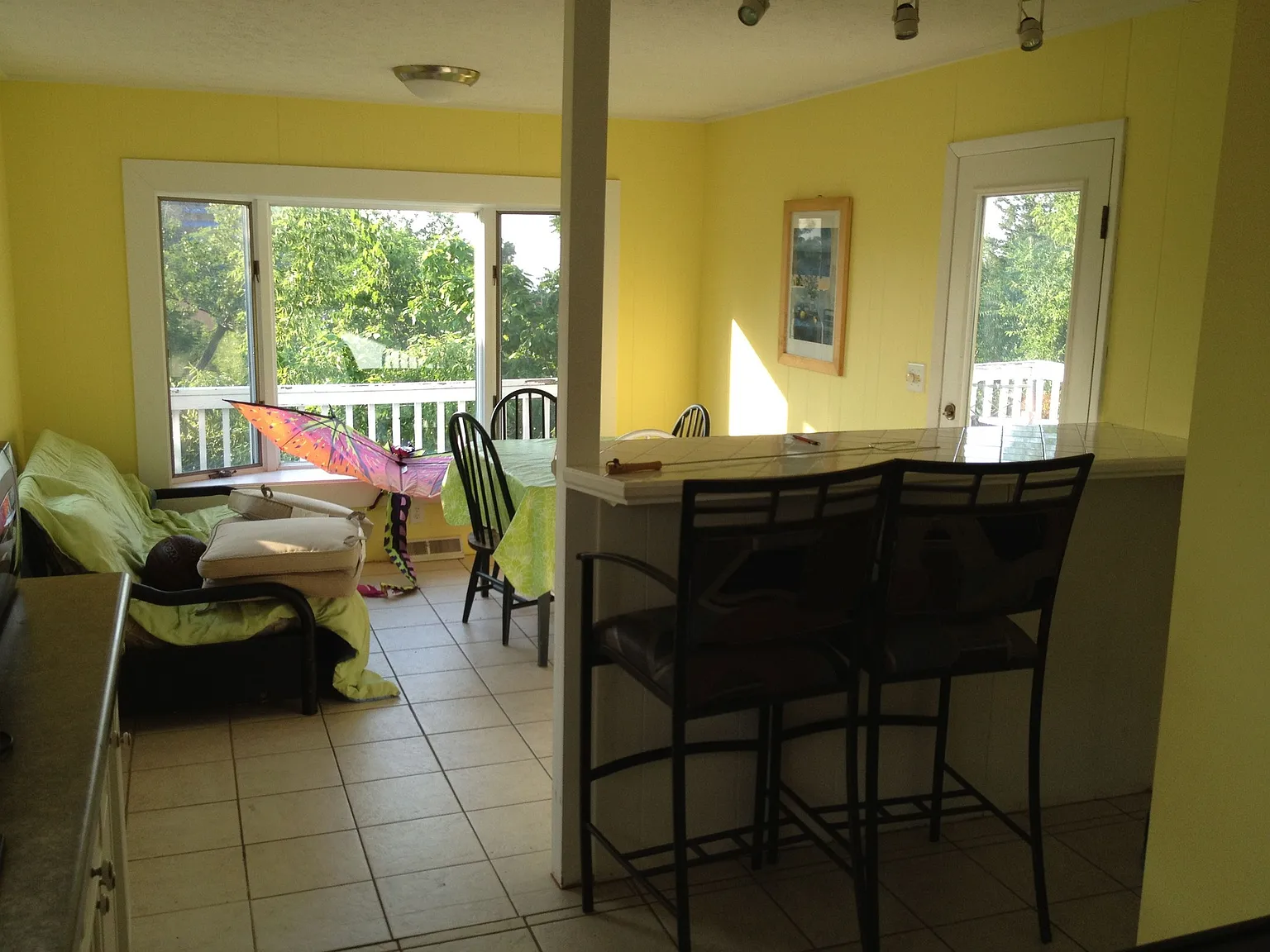 202 Hilltop Ave photo 1