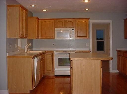 4th image of 4460 Fruitbelt Ln
