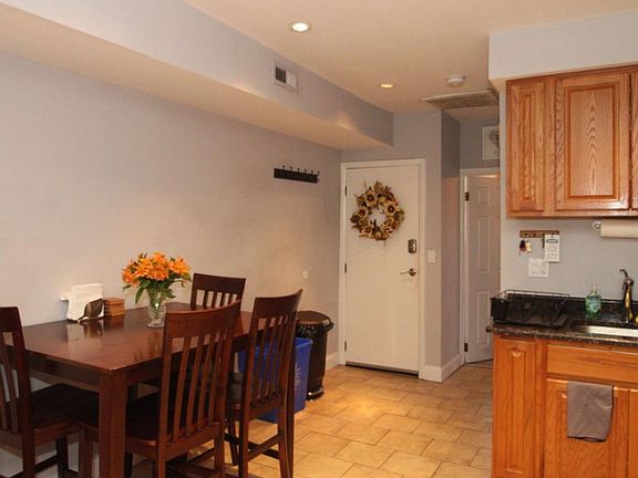 4th image of 1915 S 12th St Floor 2