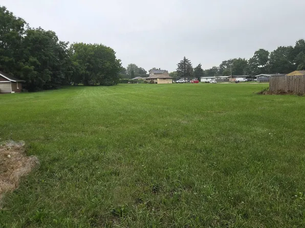 1627 Montague Rd, Rockford, IL 61102