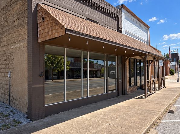 1313 Commercial Ave