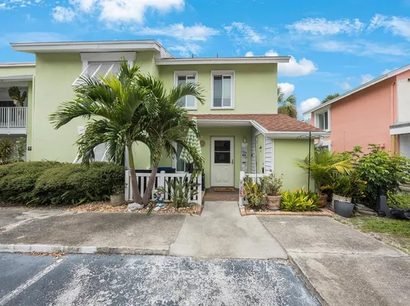 3595 41st Ln S Unit H, Saint Petersburg, FL 33711