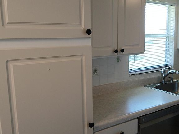4th image of 92 Seville Drive