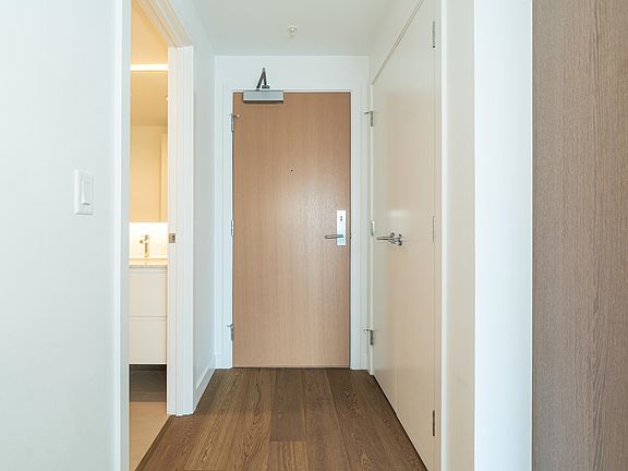 4th image of 6000 McKay Ave #1302