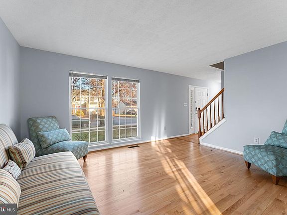 4th image of 13338 Burleigh St