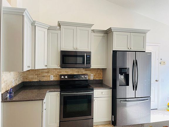 5th image of 4617 Gulfwinds Dr