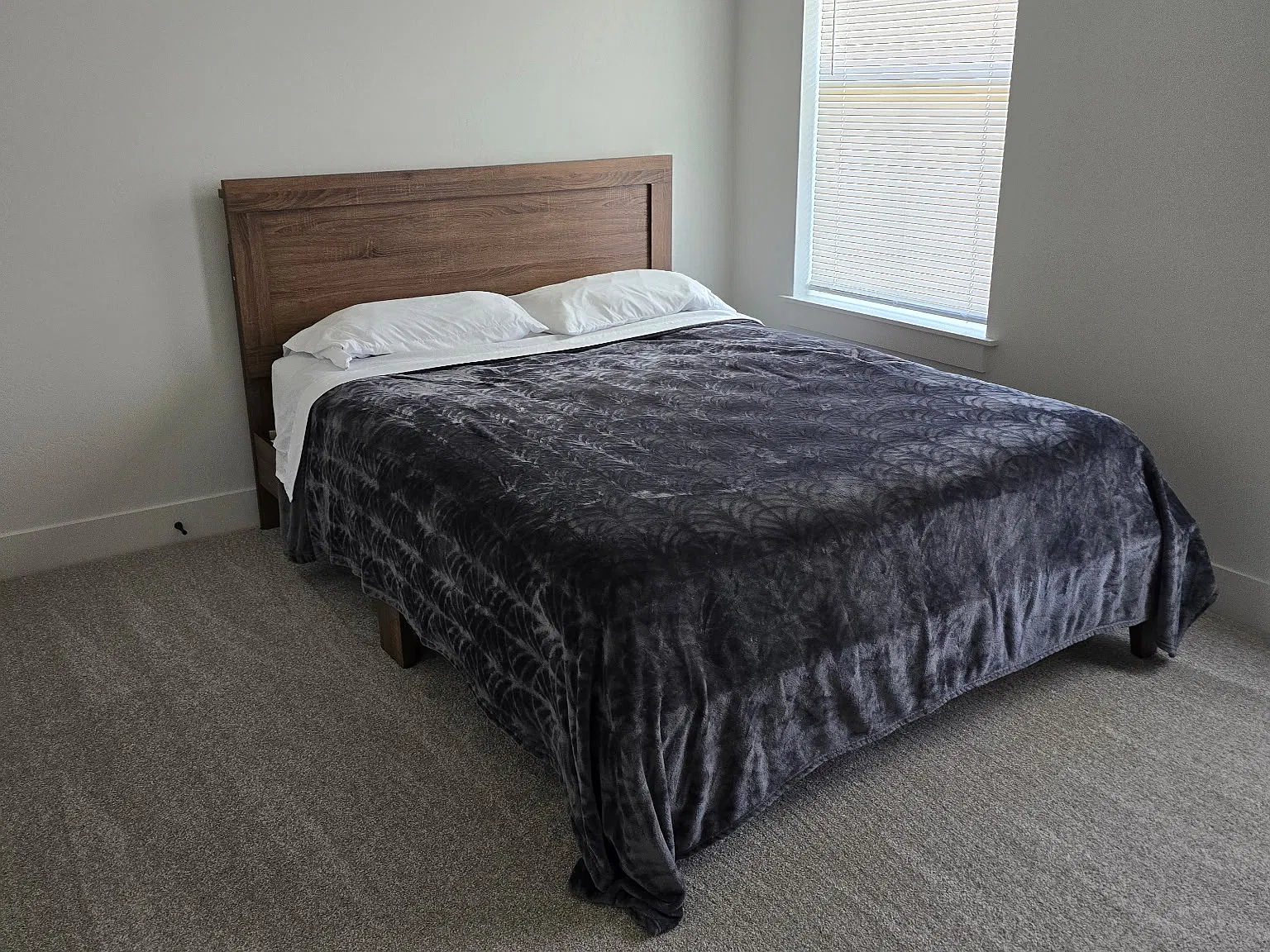 4 bed, 1800 sqft, $3,100 — Photo 4