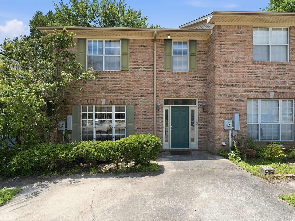 1st image of 632 Parkside Cir