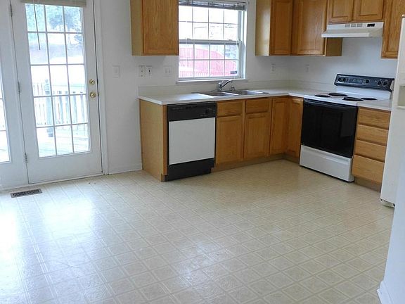 HUGE Open Kitchen/Dining Space