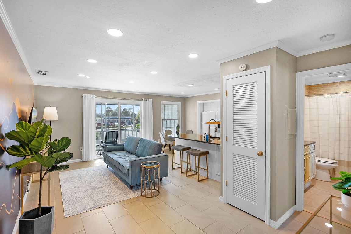 next background image