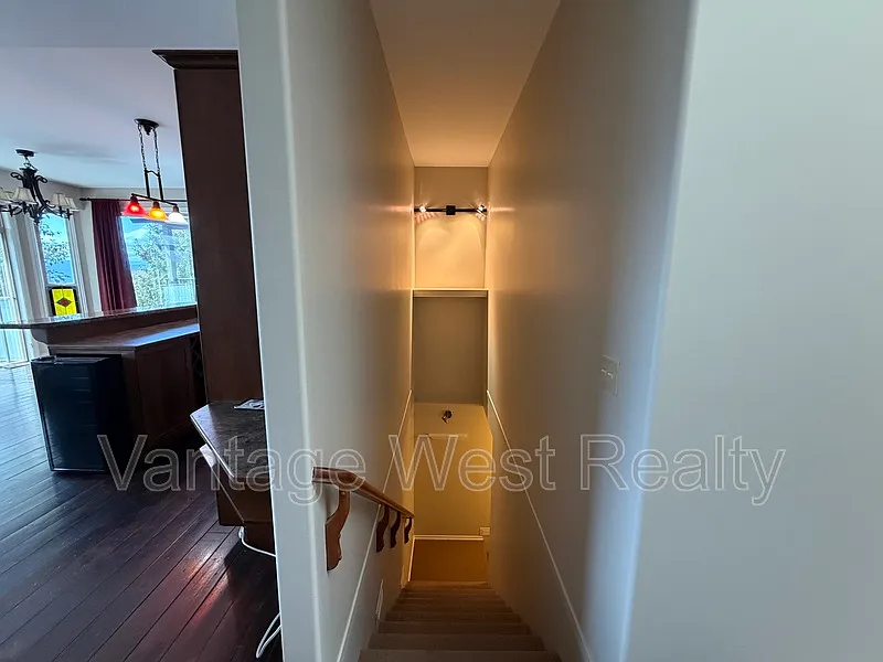 3 bed, 2.0 bath, 1450 sqft, $2,995 — Photo 4