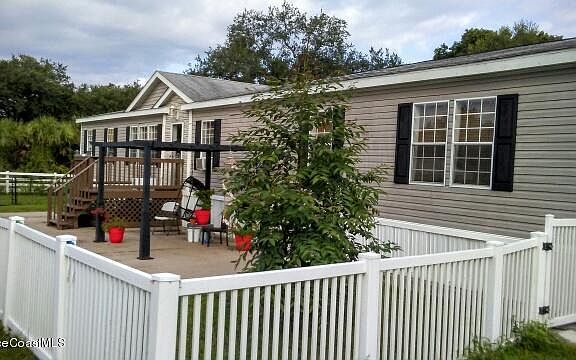 2nd image of 3845 E Railroad Ave