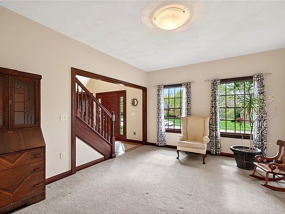 3rd image of 3605 E Salinas Cir